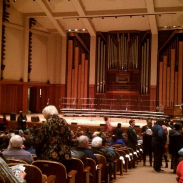 西雅图娱乐-贝纳罗亚音乐厅