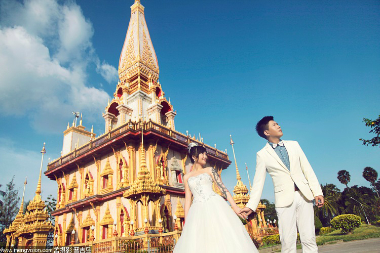 泰国婚纱摄影基地_泰国传统婚纱服饰图片