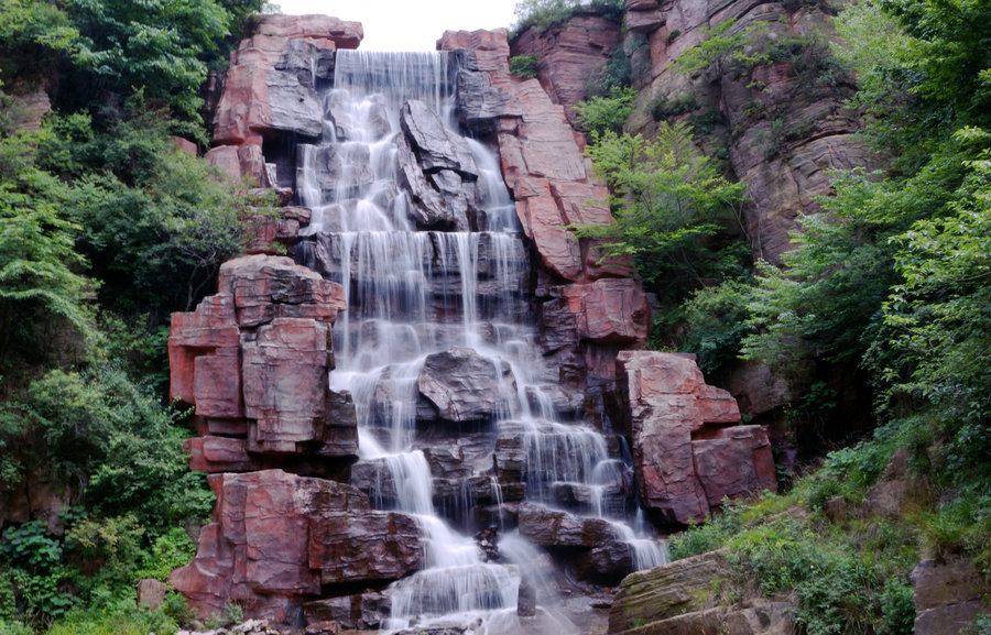 龙涎潭,青龙潭,黑龙潭,卧龙潭,阴阳潭,芦苇潭)八大自然奇观(绝世天碑