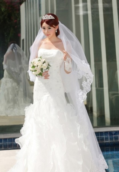最漂亮的粉色婚纱图片_世界上最漂亮的婚纱(2)