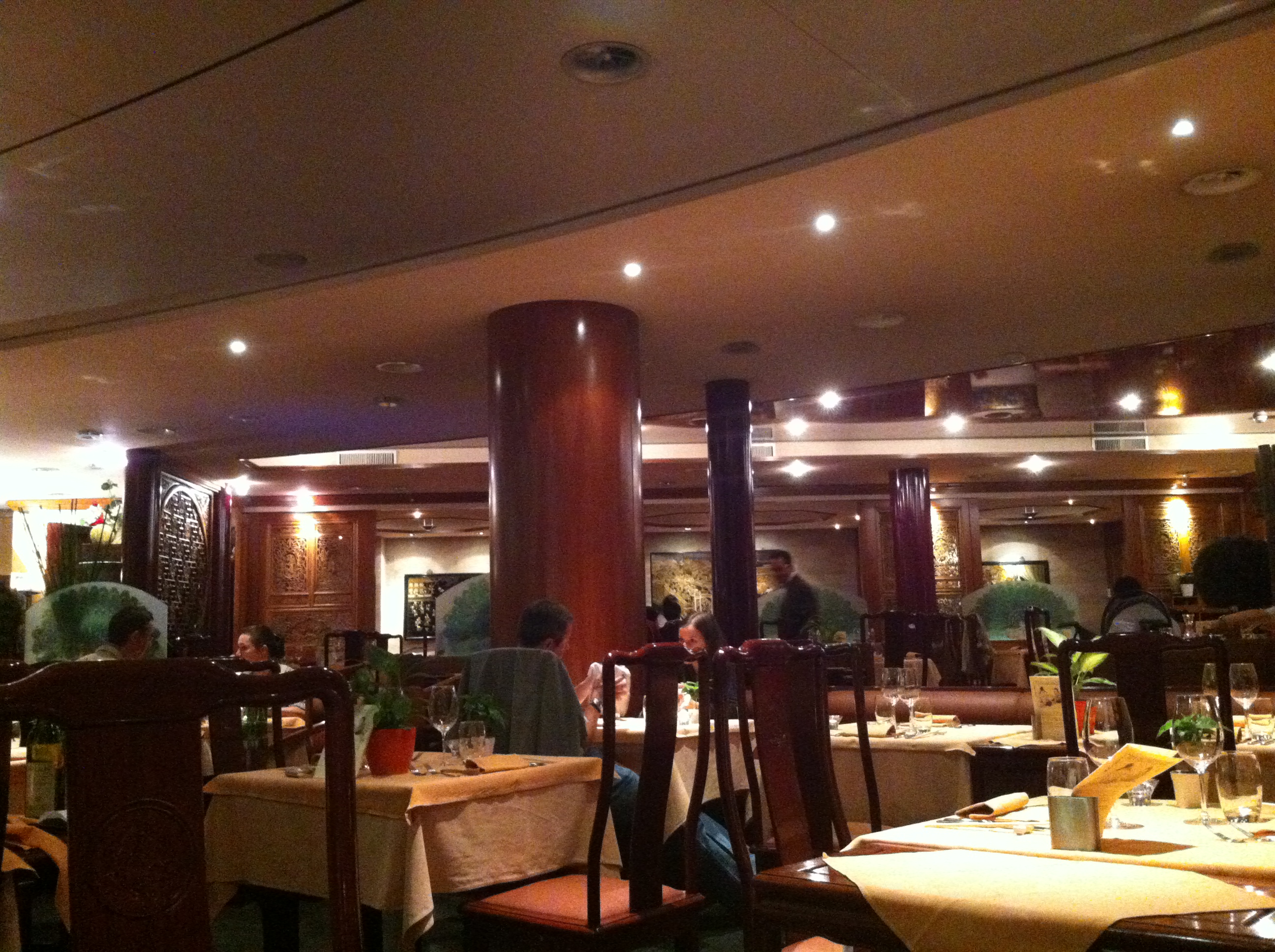 洛桑美食-Au Canard Pekinois