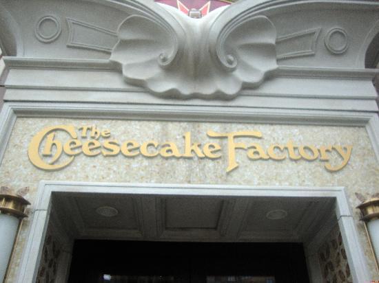 波士顿美食-The Cheesecake Factory(huntington avenue)