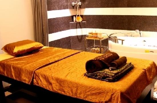 巴淡群岛娱乐-First Choice Spa, Massage & Reflexology