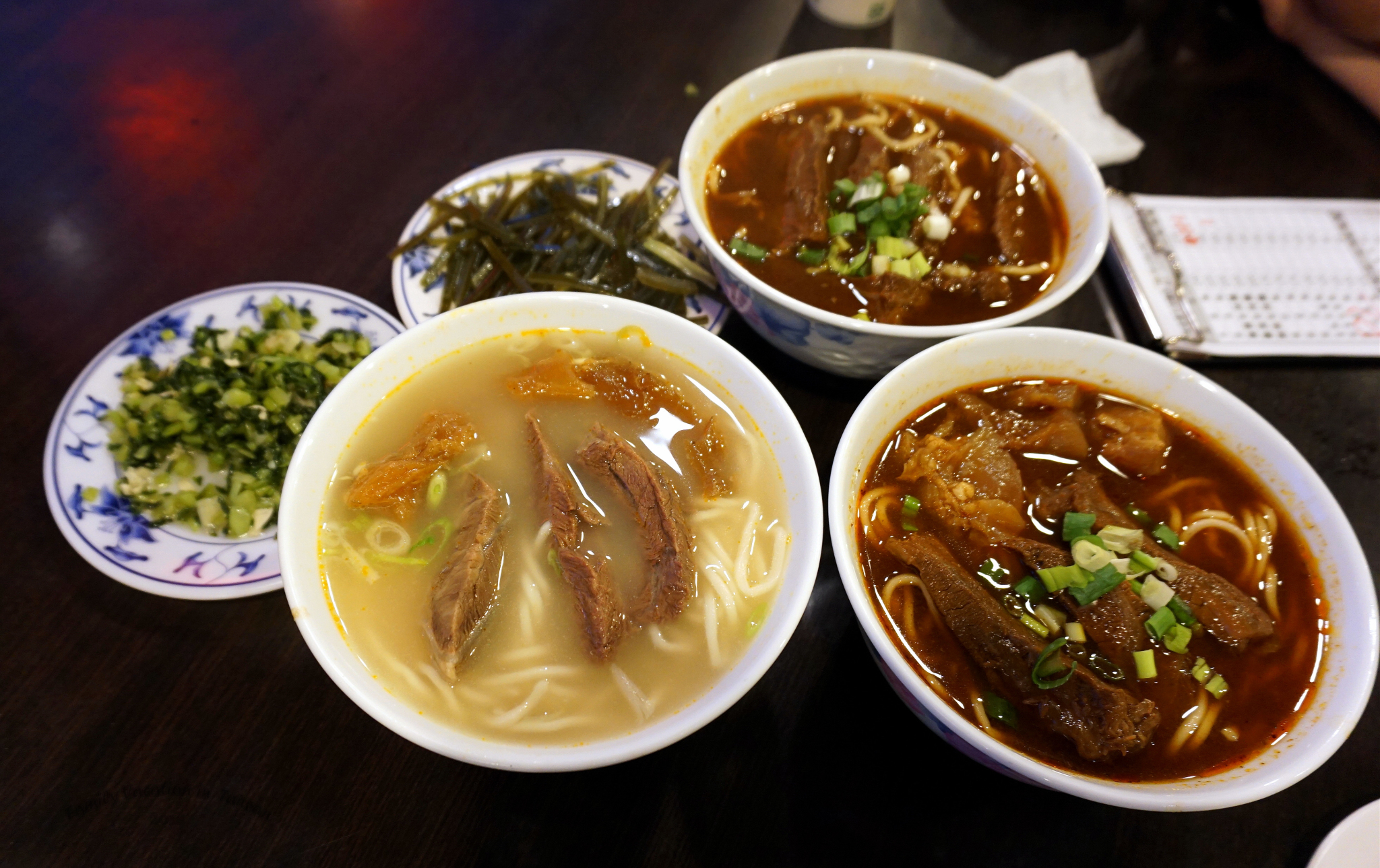 台湾美食-川味老张牛肉面