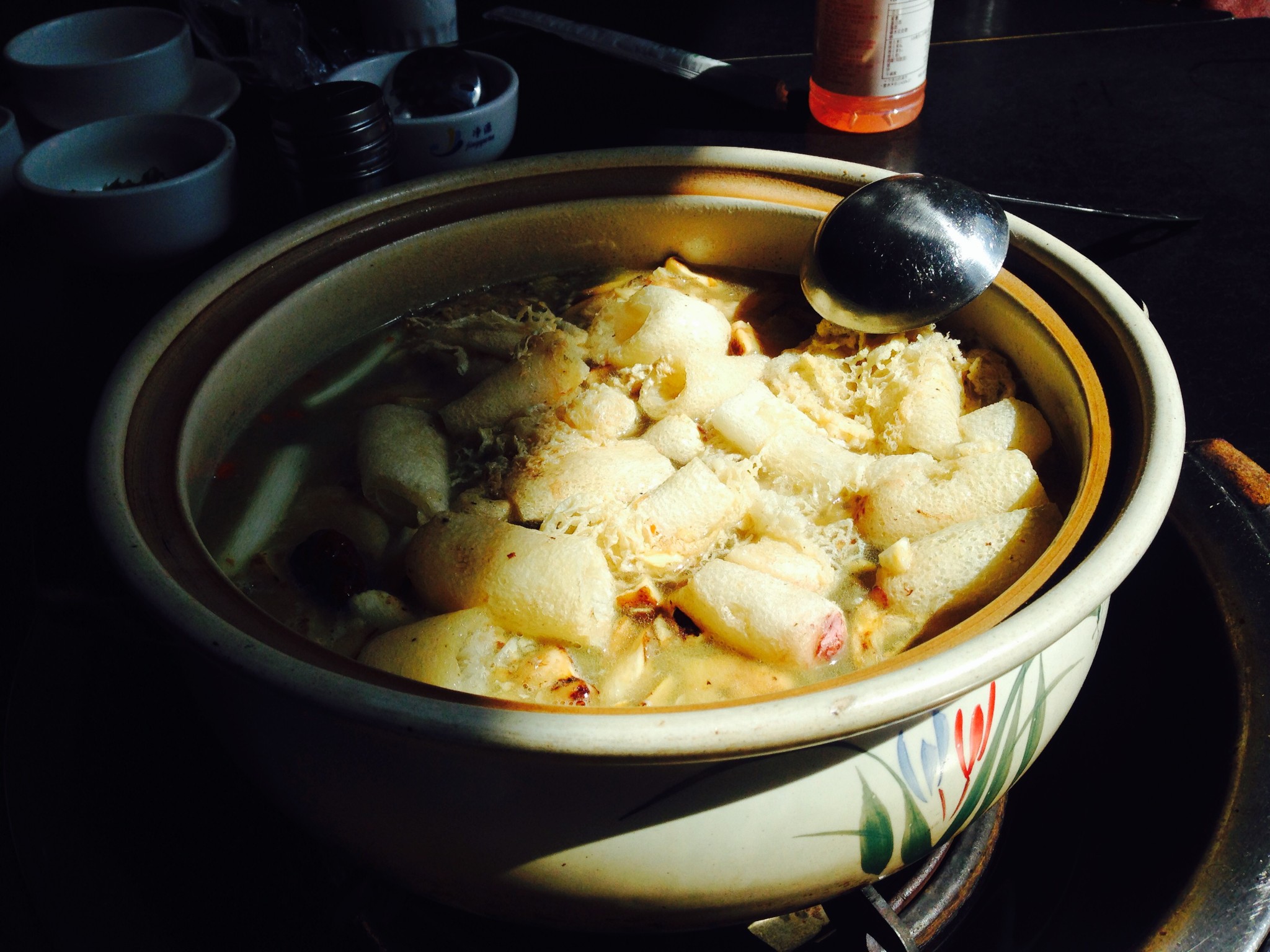 丽江美食-东巴谷野生菌