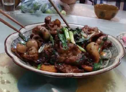 汶川美食-味源羌家特色餐厅