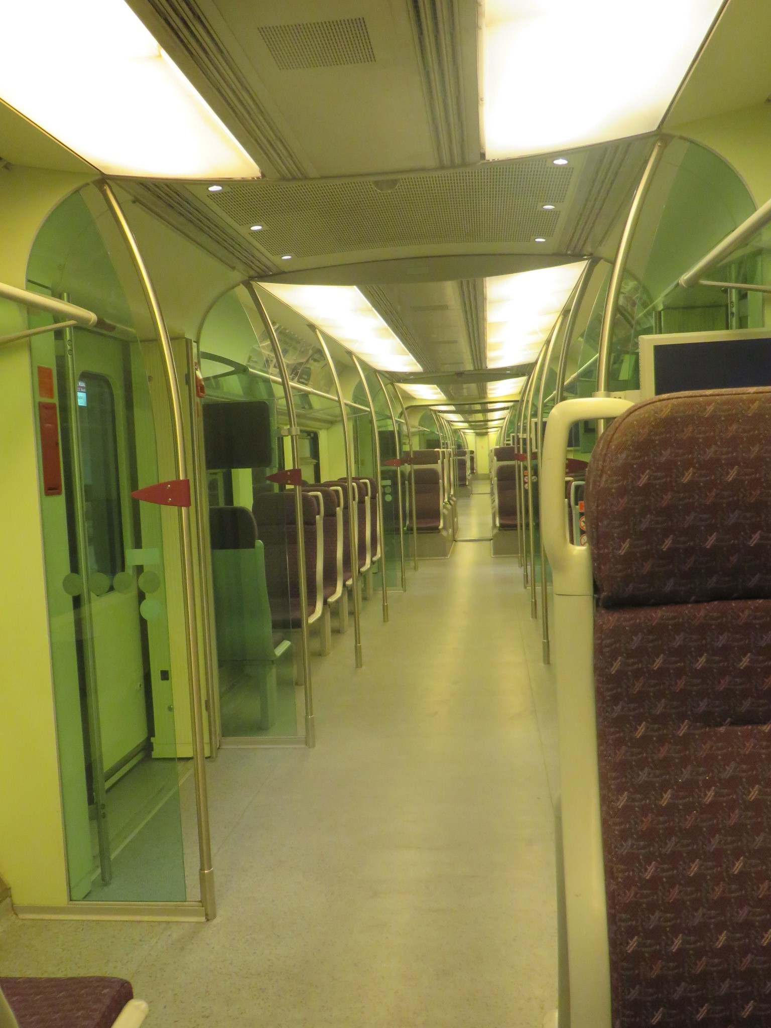 文莱——闻声而来（水路文莱，帝国酒店与平民消费）_游记