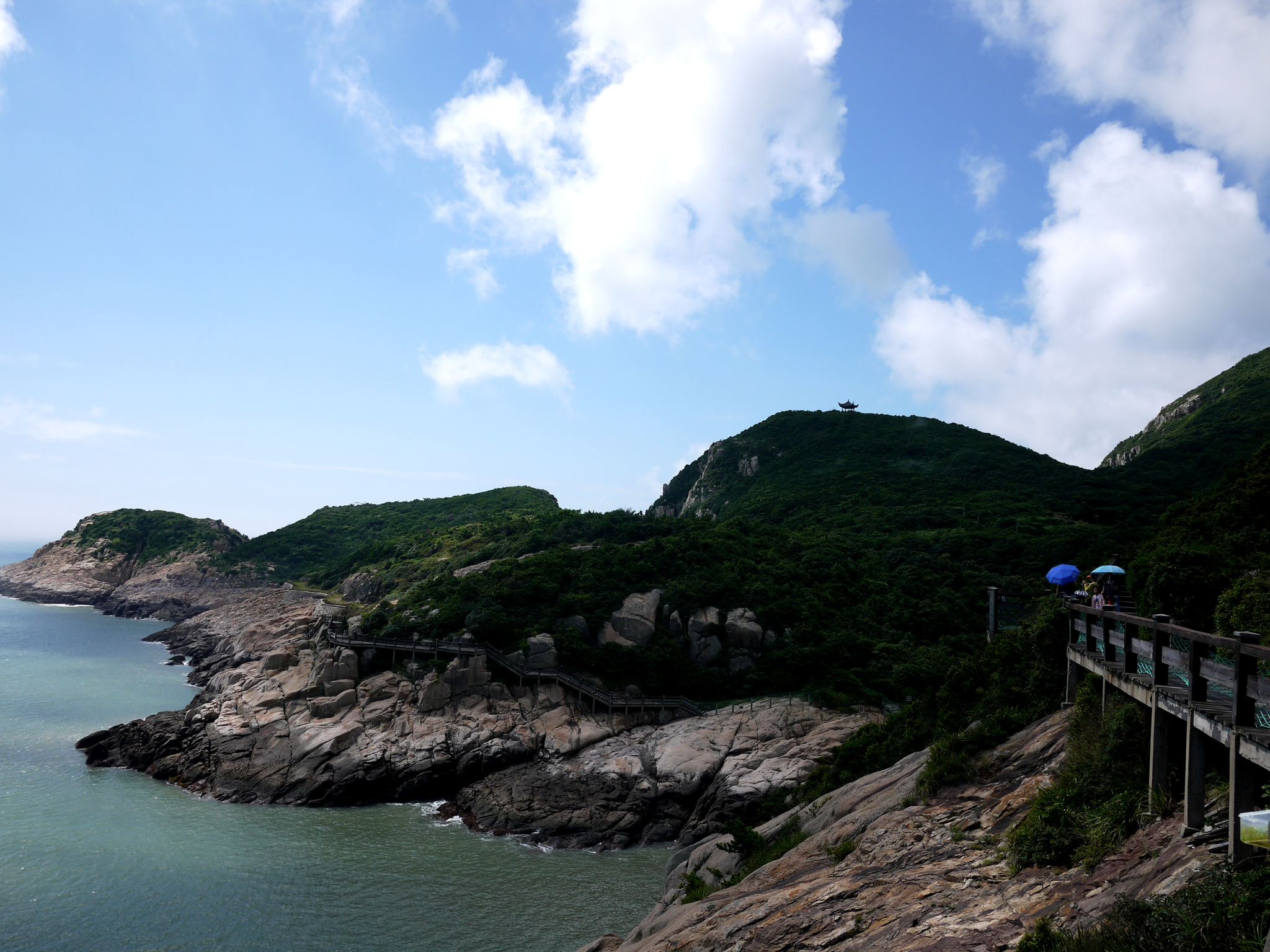 对于去桃花岛本来是没有报有多大的期待,而且去的那天舟山的天气