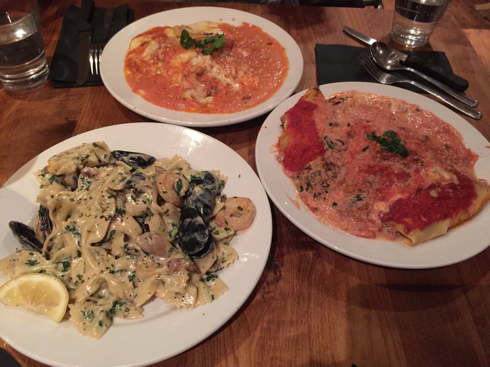温哥华美食-Pacifico Pizzeria & Restaurant