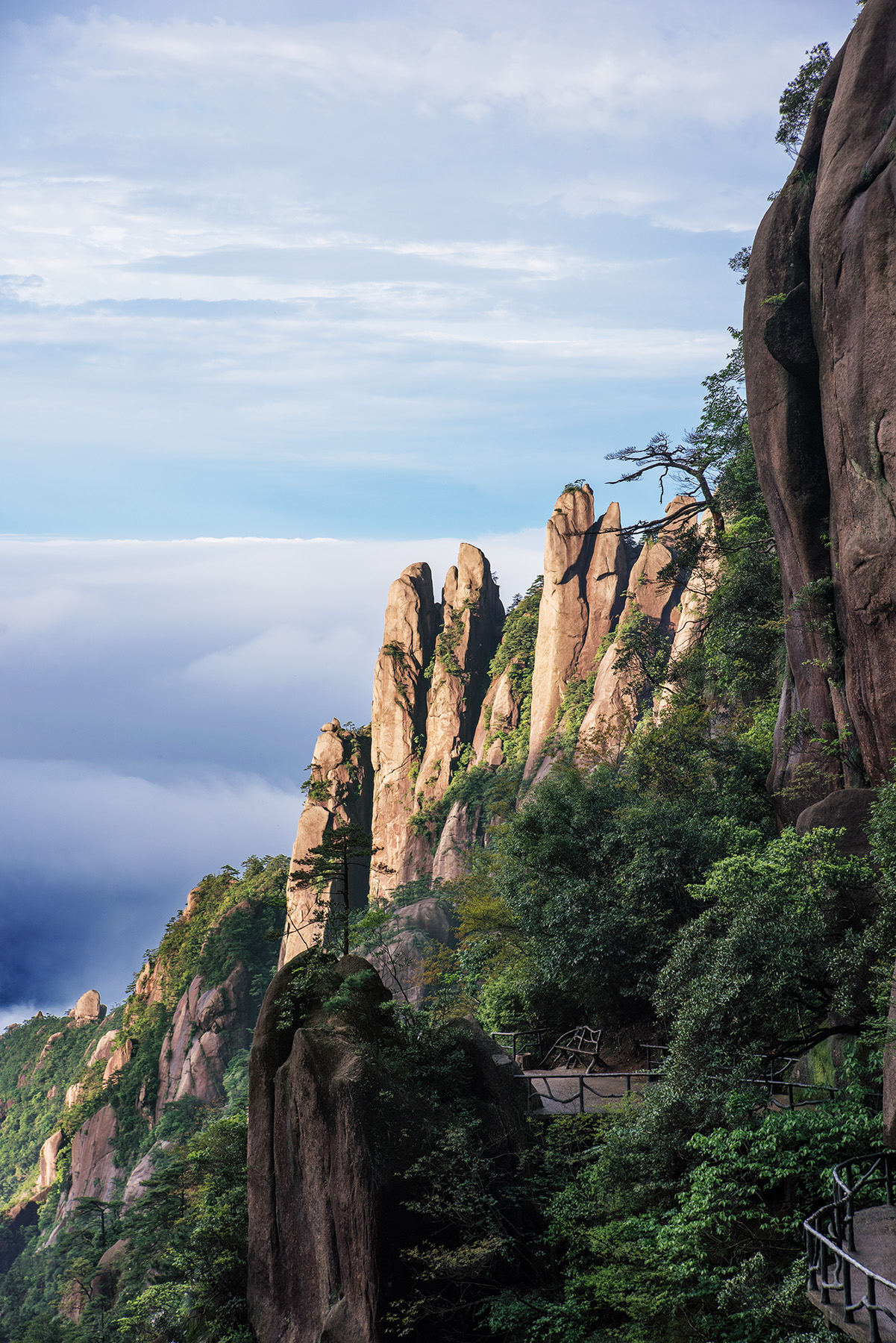 风雨晴行走三清山