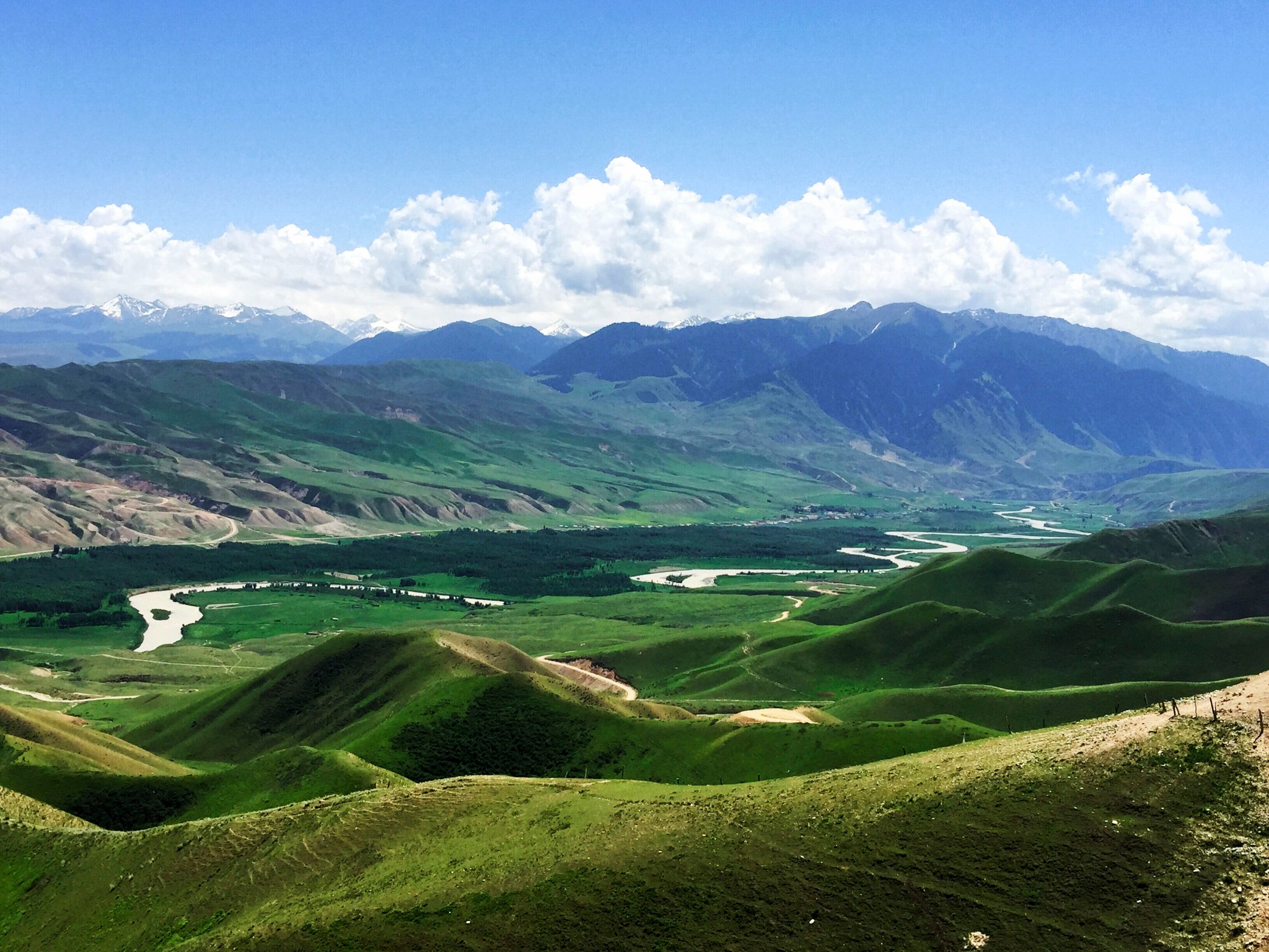 伊犁人均_伊犁风景(2)