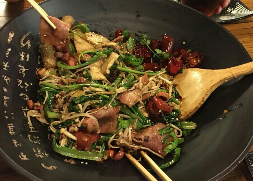 青岛美食-川骄麻辣香锅(台东店)