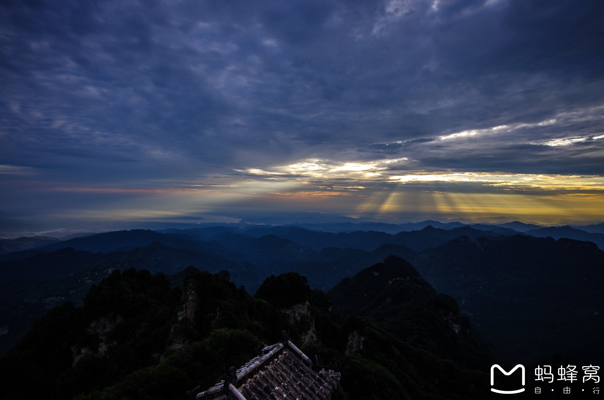 此山火旺，唯真武不能当之———武当山两日游记。_游记
