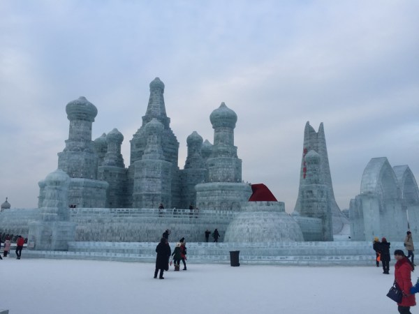 什么时间适合去哈尔滨 wKgBs1bB2OOAA3DCAAUdKZ0RJFI79.jpeg?imageView2%2F2%2Fw%2F600%2Fh%2F600%2Fq%2F90
