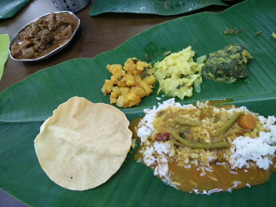 吉隆坡美食-Moorthy's Banana Leaf Rice