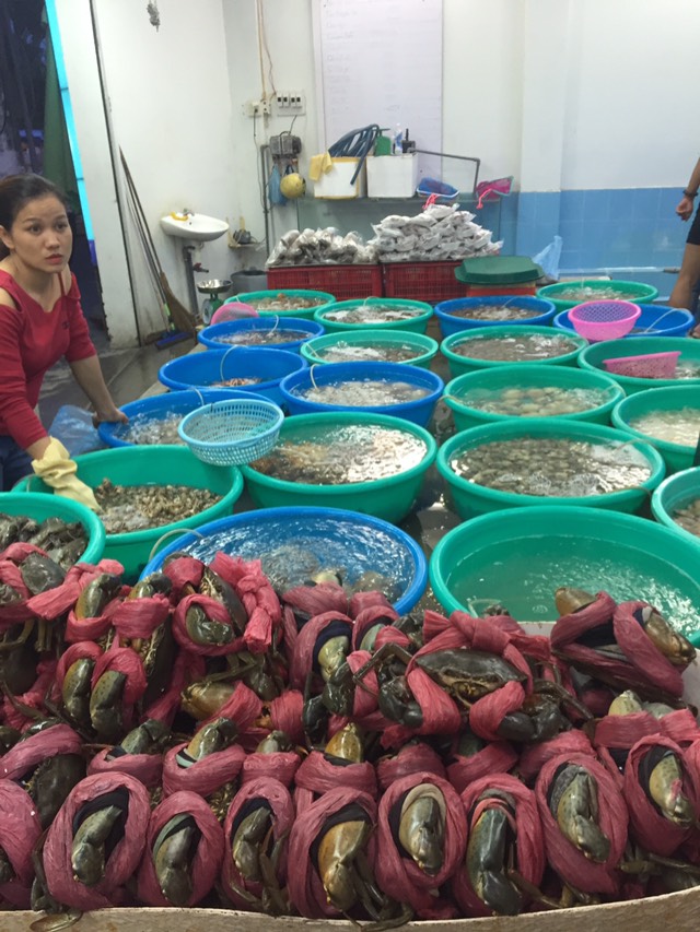 芽庄美食-Lang Nuong Phu Dong Hai San