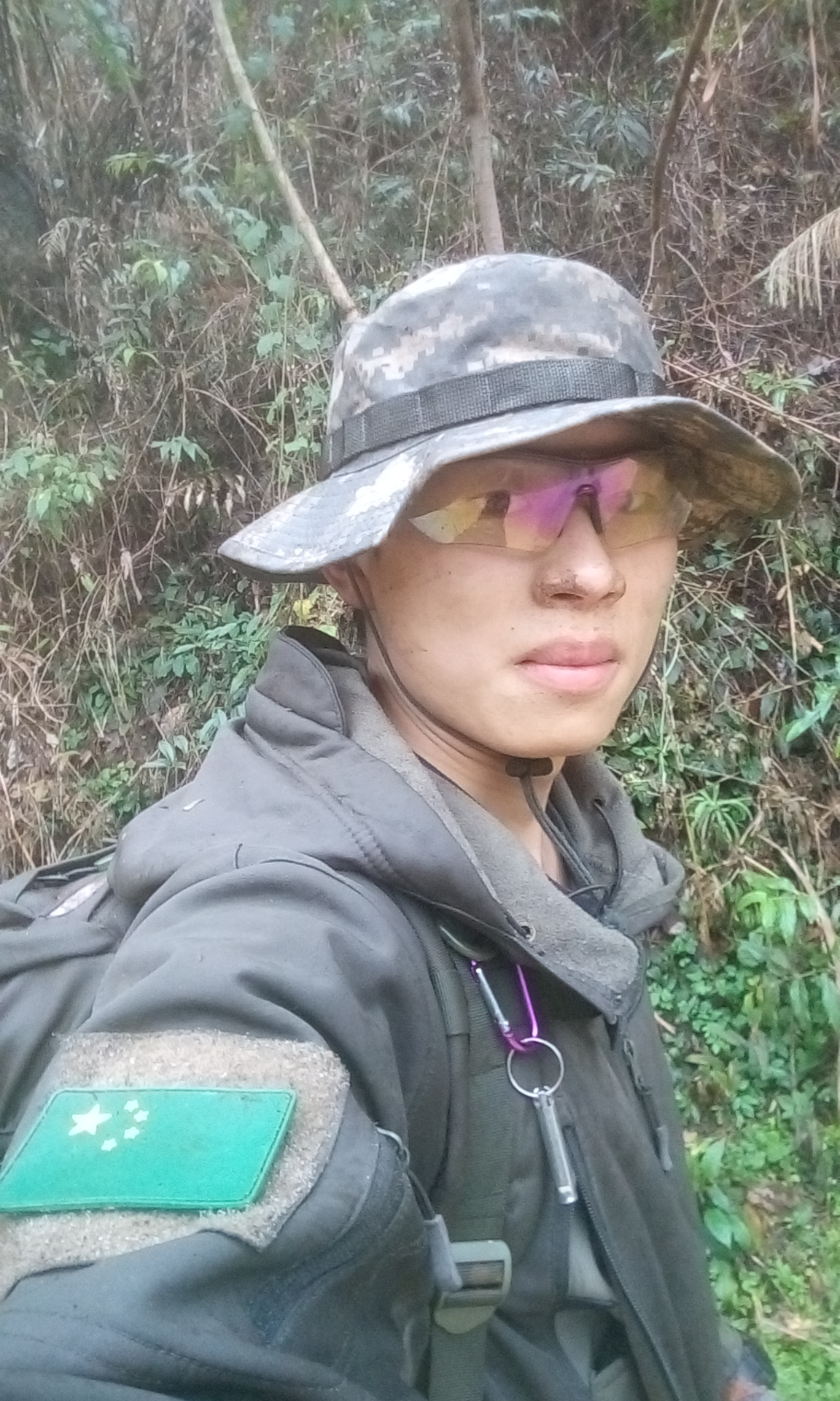 始兴县龙斗峯游记_游记