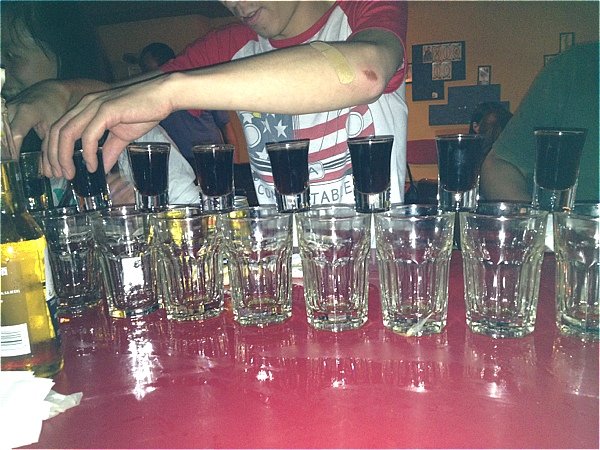 青岛美食-老菲酒吧