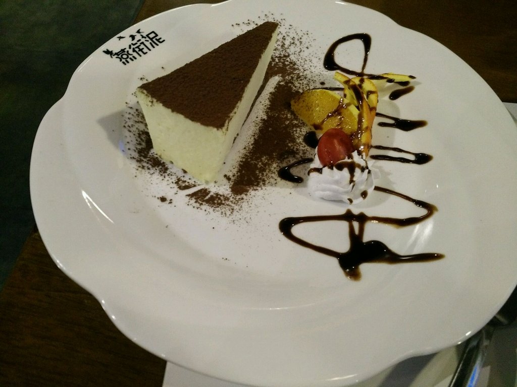 文登美食-燕衔泥咖啡西餐厅(召文台店)