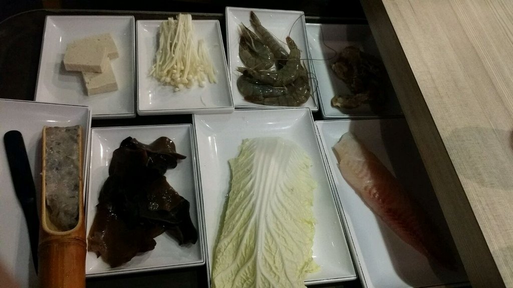 台中美食-满堂红顶级麻辣鸳鸯锅