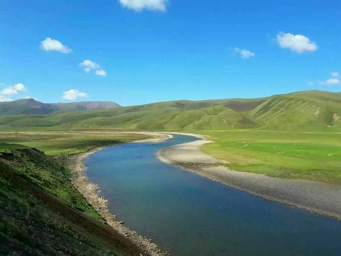 青海湖高原反应严重不?看网上说的吓人能死人