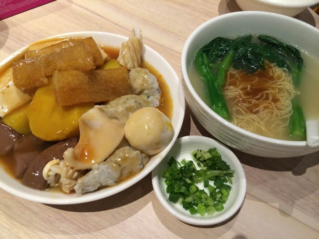 澳门美食-荣记豆腐面食