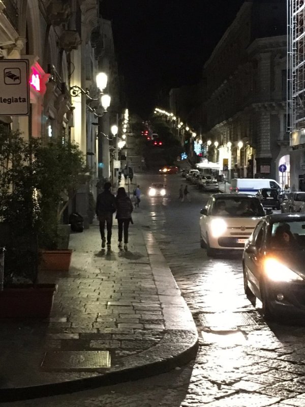 在天空之城,西西里和马耳他的七天,马耳他自助