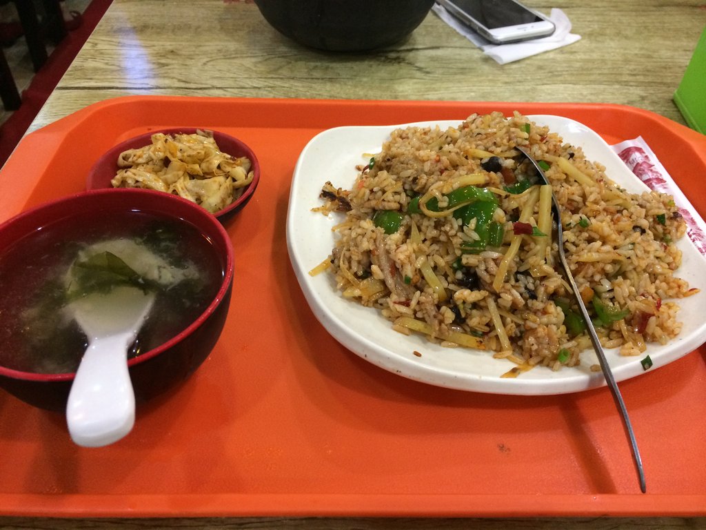 重庆美食-椒鲜老麻抄手(美专校街店)