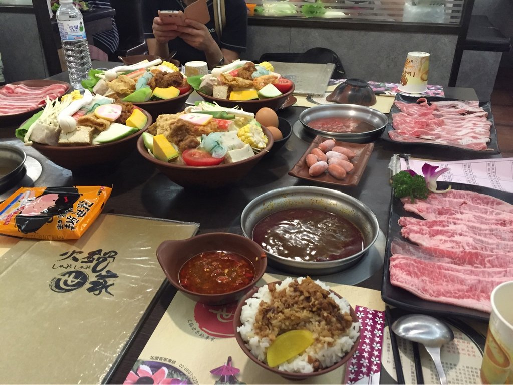 北投美食-火锅世家(北投中和店)