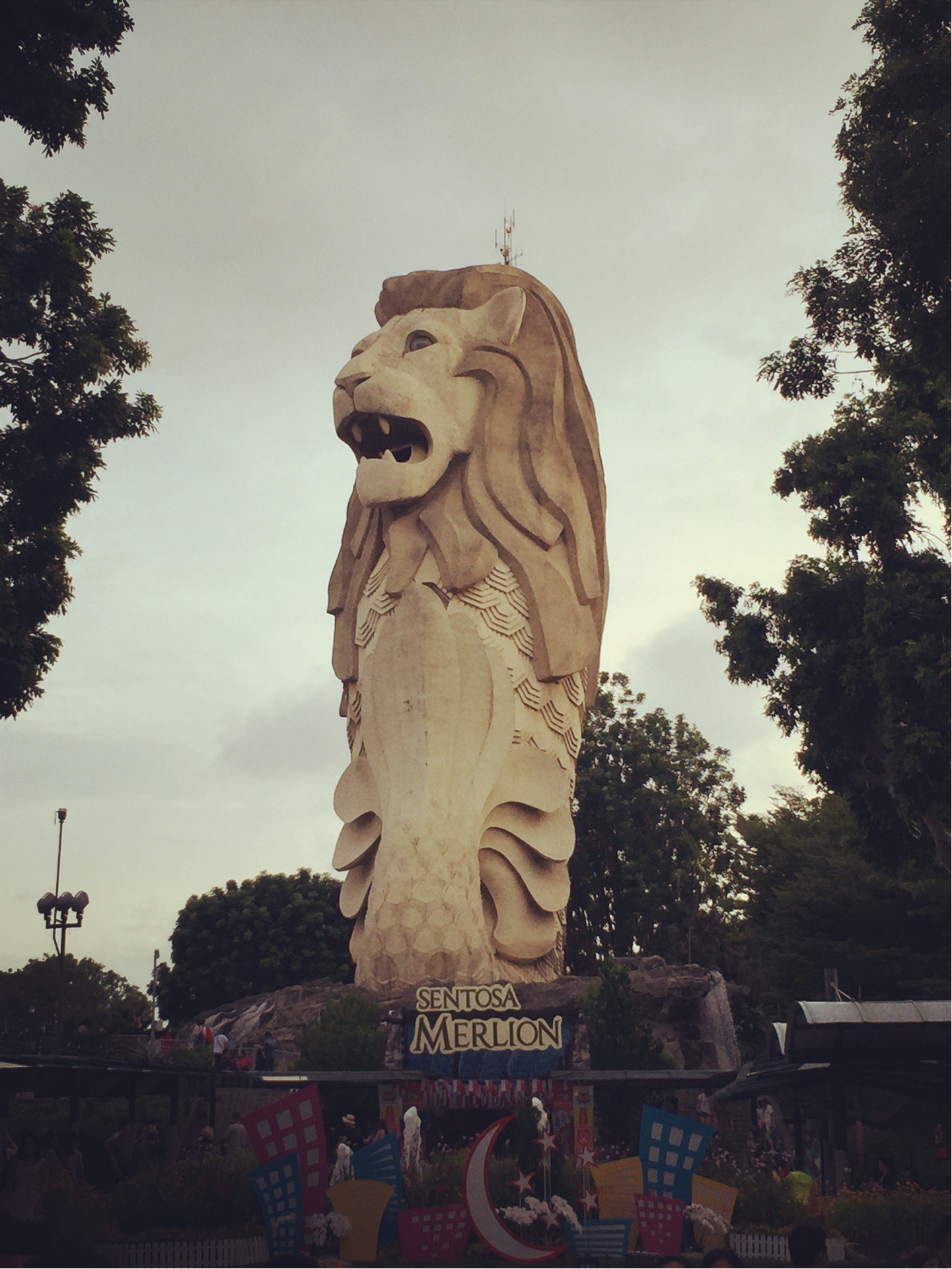 新加坡美食-鱼尾狮餐厅