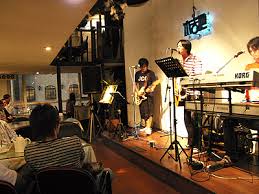 台湾美食-木吉他民歌西餐厅