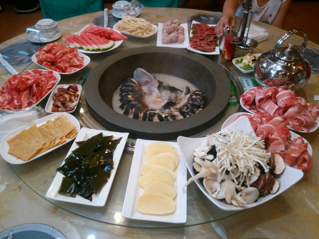 青岛美食-丽江斑鱼庄