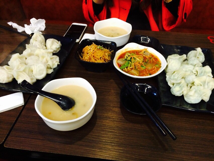 青岛美食-现代水饺