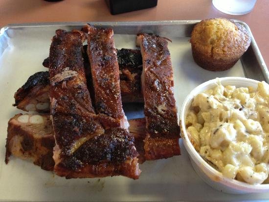 圣何塞美食-Smoking Pig BBQ Company