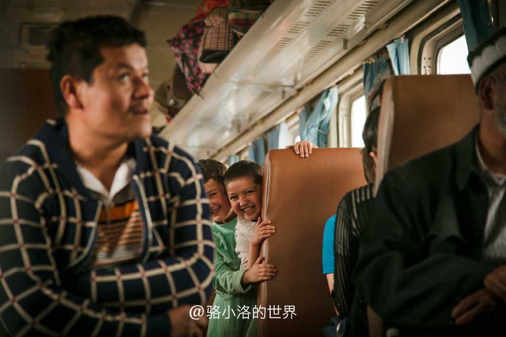 7月底打算暑假带孩子去新疆，适合去南疆还是北疆呢