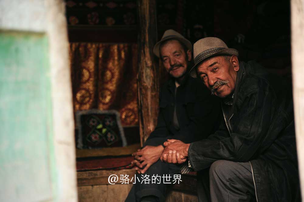 7月底打算暑假带孩子去新疆，适合去南疆还是北疆呢