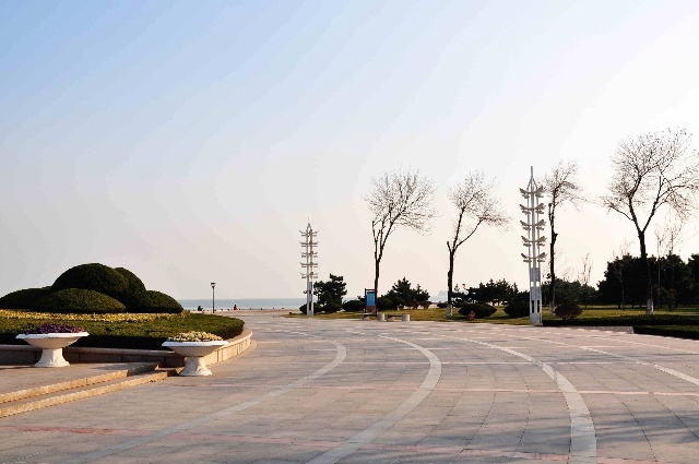 山东名人书画研究院理事  山水画家周子陶山东名人书画研究院理事