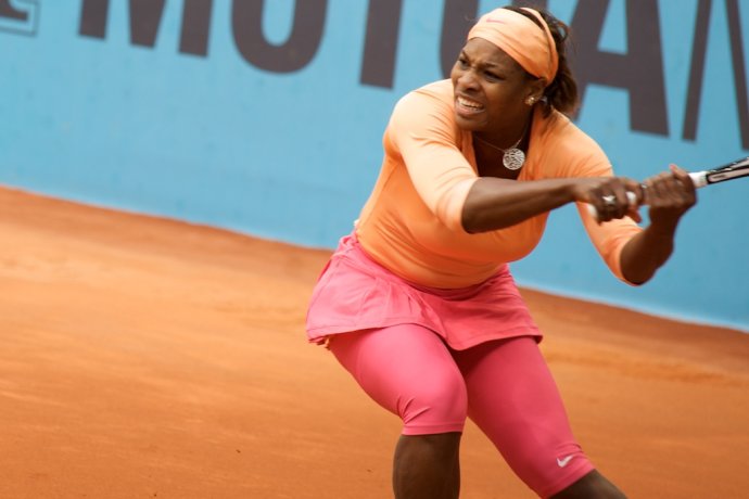 当小威的一个发球局,2人居然打出了十几个deuce,其实在体力上,2名选手