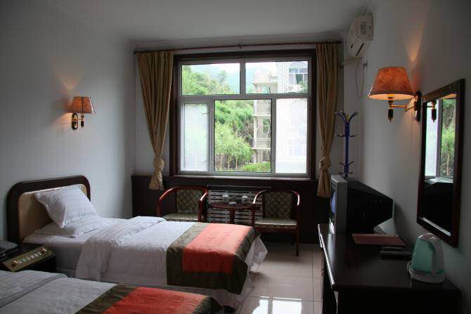 【团队定制 省心全包服务 24h专业报价】河北怀来黄龙山庄云中草原