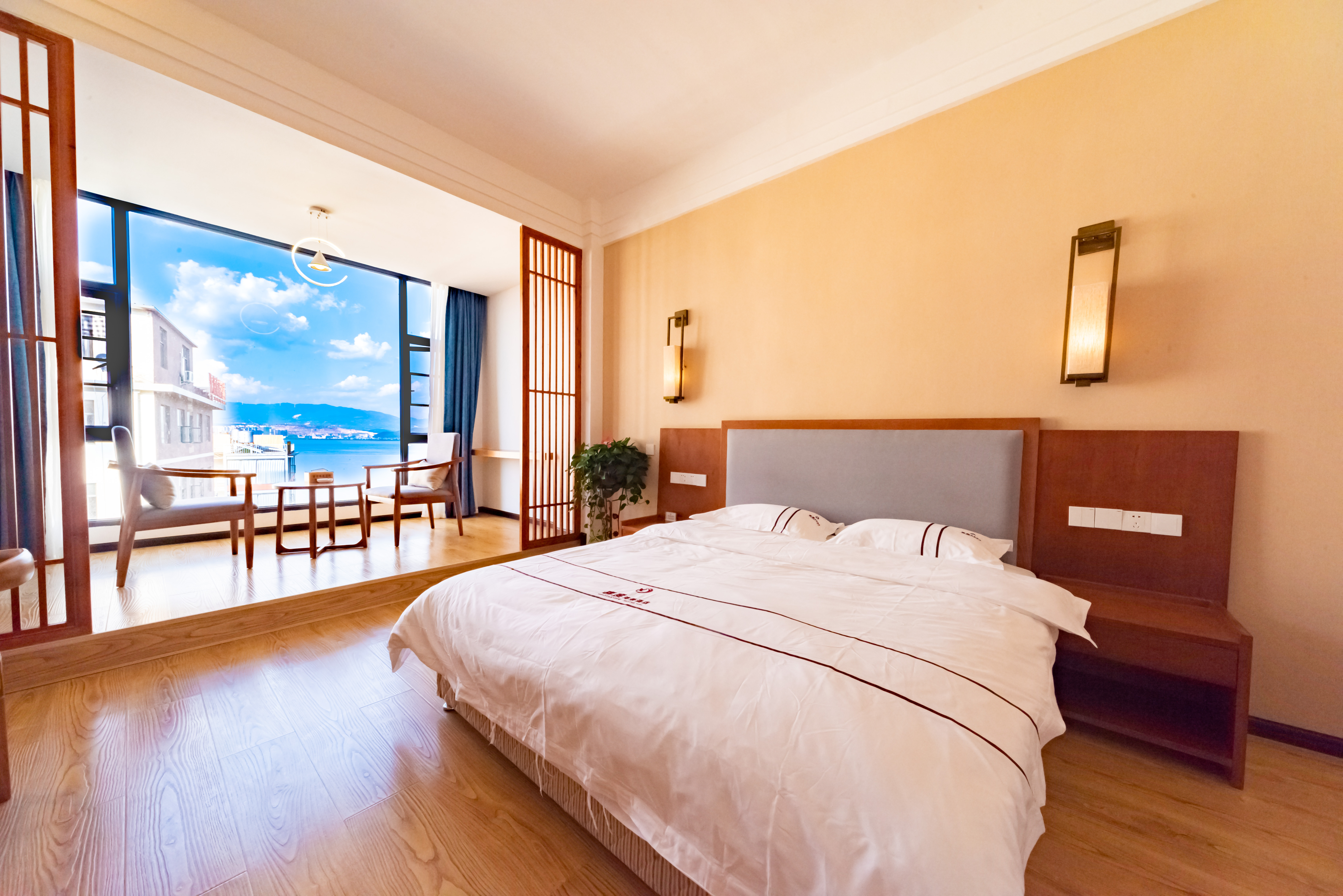 大理喜度海景主题客栈1晚双人洱海游船大理港码头南诏风情岛白族三道