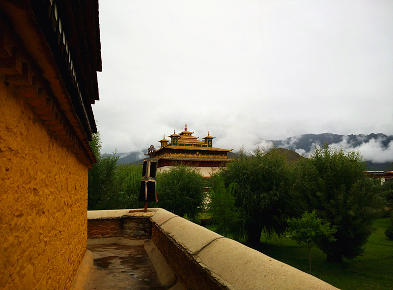 桑耶寺d1:拉萨-谢珠林寺-桑耶寺-雍布拉康-乃东山南地区人均费用/800