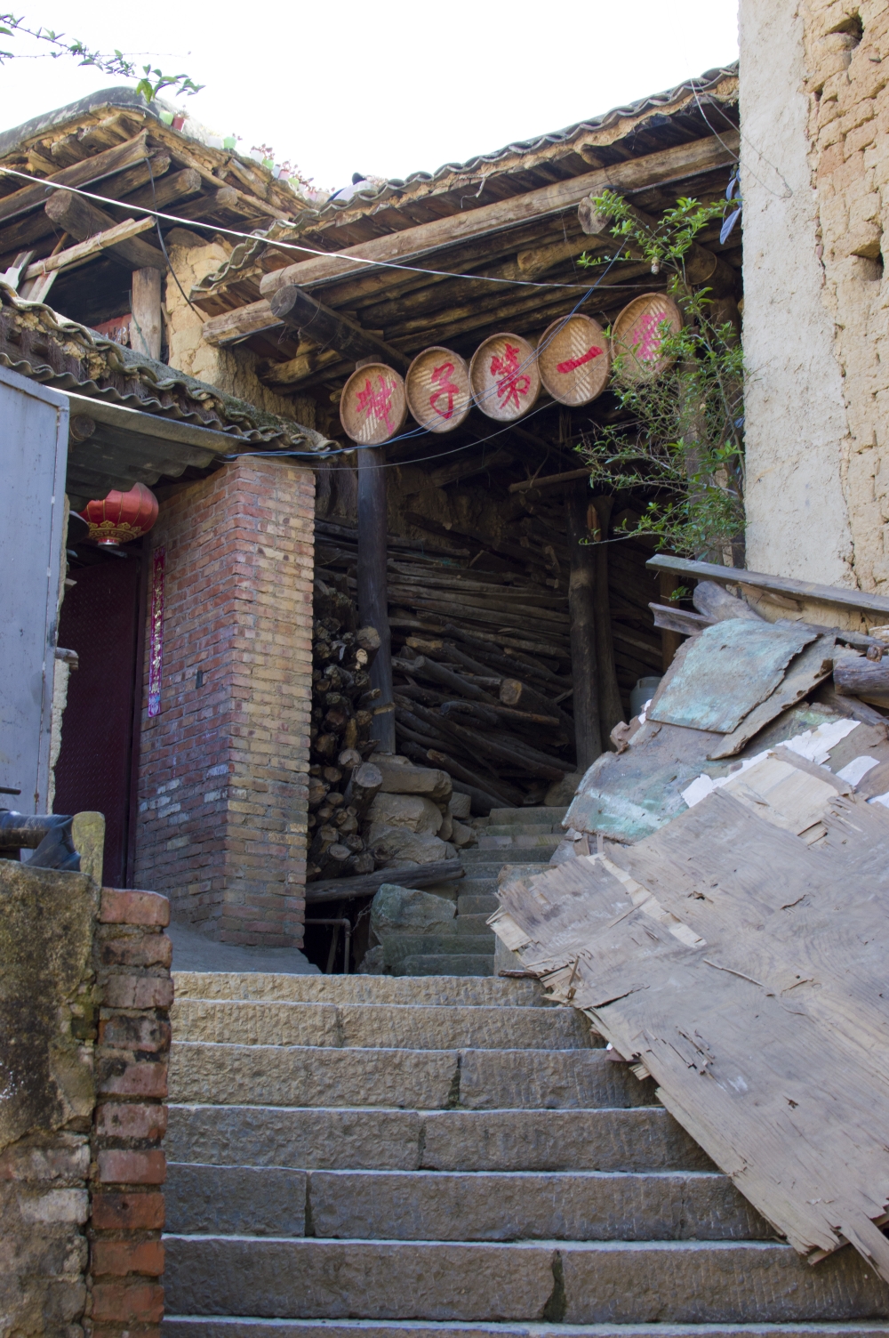 云南泸西县城子古村闲逛