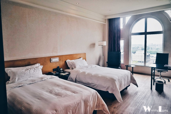 国艺度假酒店它是佛山西樵山国艺影视城项目中的首家明星级酒店,毗邻