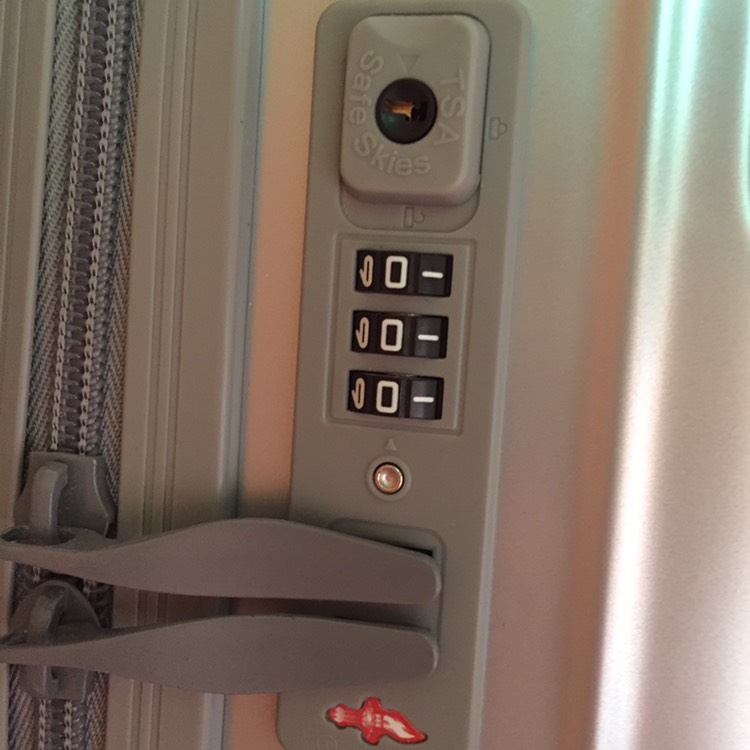 泰国托运行李的海关锁