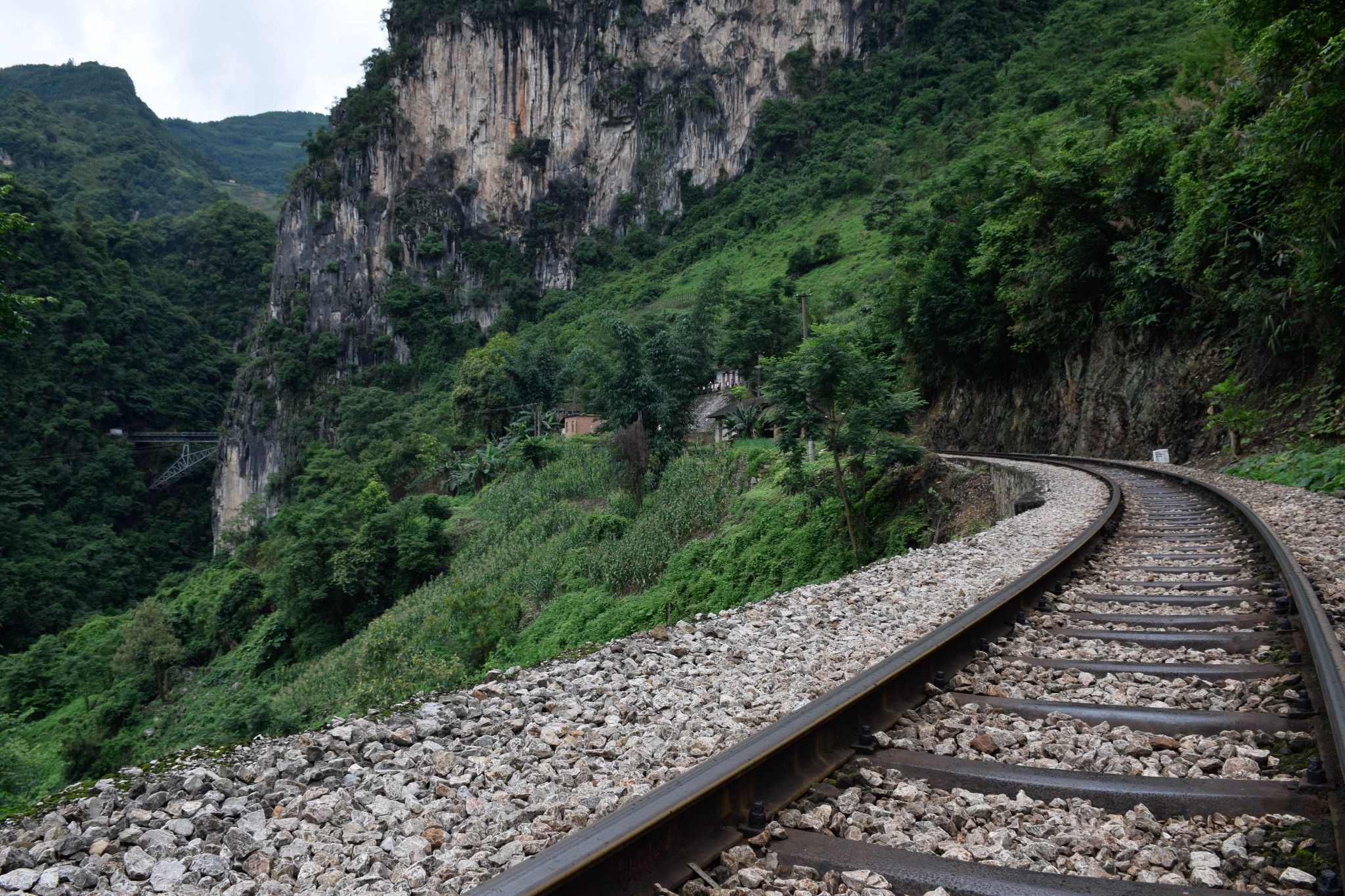 屏邊 人字橋,跟隨滇越鐵路行走在雲嶺深處,蒙自自助遊攻略 - 馬蜂窩