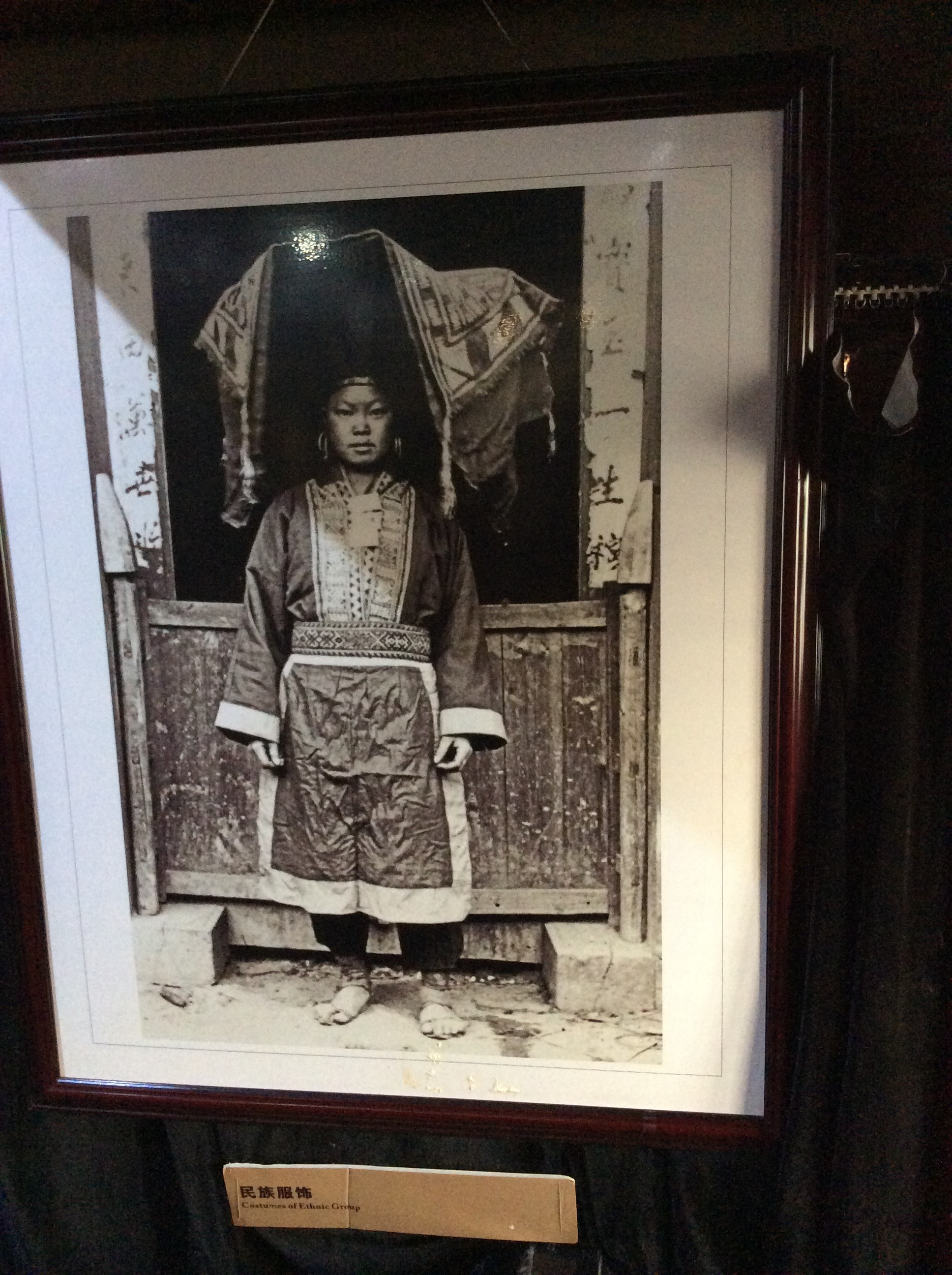 云南建水县临安古城之百年老照片鉴赏极其少见和珍贵