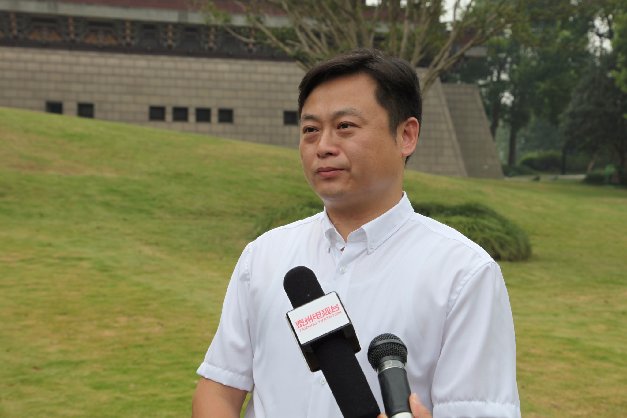 市旅游局申强局长接受上海电视台,爱奇艺等媒体采访市旅游局局长申强