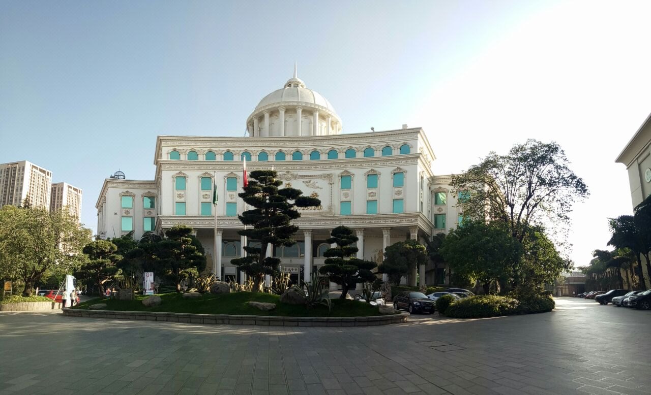 昆明滇池云安会都酒店2天1晚套餐(含酒店露天公共温泉 可选2人/2大1小