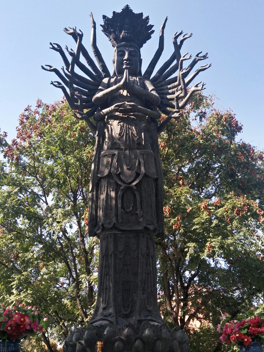 北京丰台区万佛延寿寺铜观音像