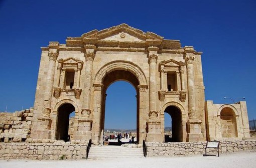 以色列约旦9日艺术文明定制杰拉什古城空中圣殿花园地中海风光